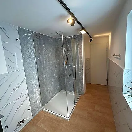 Хостел Artemis Zimmervermietung 5 Ein Bettzimmer
