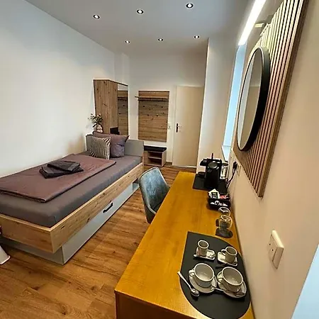 Хостел Artemis Zimmervermietung 5 Ein Bettzimmer *