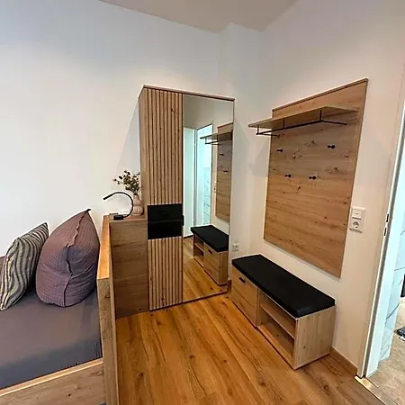 Хостел Artemis Zimmervermietung 5 Ein Bettzimmer *